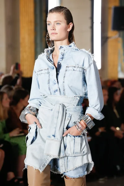 Look 72